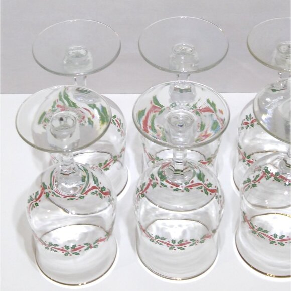 Libbey Holiday Christmas Wine Glasses w/ Gold Trim Holly Berry Design Set of 8 - Picture 8 of 15